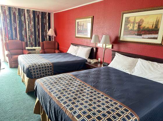 Gateway Inn allows check-in for 18 year-old guests