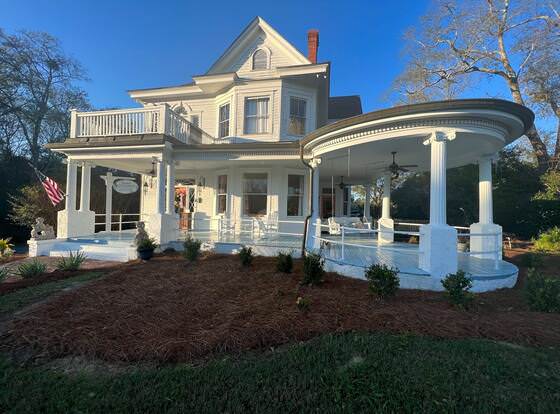 Nine Columns allows check-in for 18 year-old guests