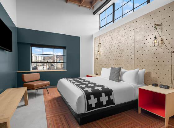 evo Hotel allows check-in for 18 year-old guests