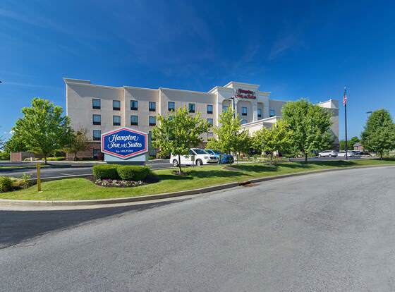 Hampton Inn & Suites Indianapolis/Brownsburg allows check-in for 18 year-old guests