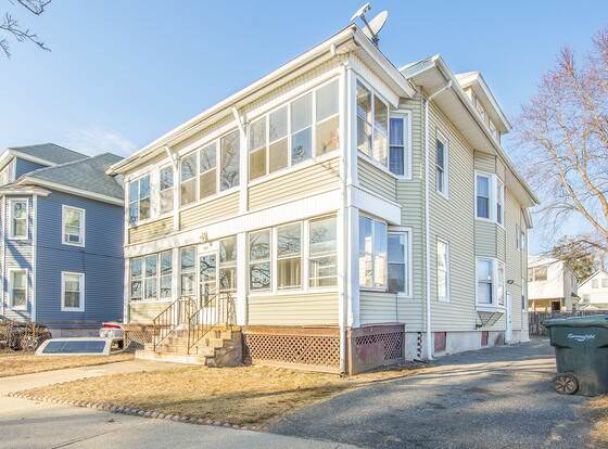 Fair Vacation rental allows check-in for 18 year-old guests