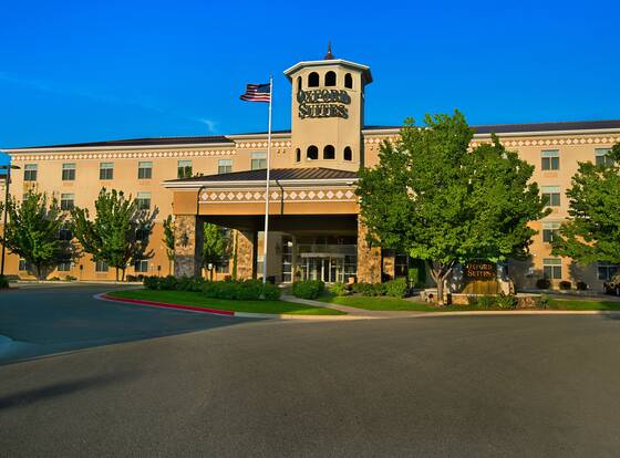 Oxford Suites Boise allows check-in for 18 year-old guests