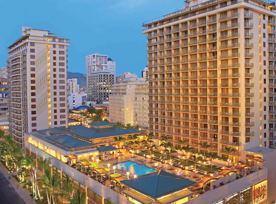 Embassy Suites by Hilton Waikiki Beach Walk allows check-in for 18 year-old guests