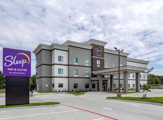 Sleep Inn & Suites allows check-in for 18 year-old guests
