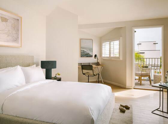 Sonder La Ensenada allows check-in for 18 year-old guests