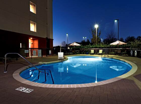 Hampton Inn Statesville allows check-in for 18 year-old guests