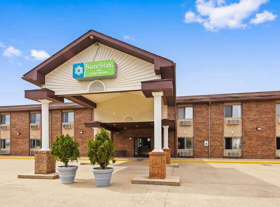 SureStay Hotel by Best Western Greenville allows check-in for 18 year-old guests