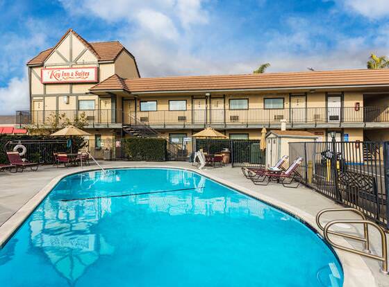 Key Inn & Suites allows check-in for 18 year-old guests