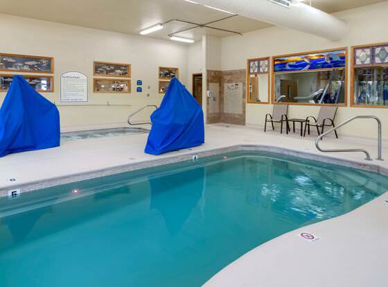 Quality Inn Kenai allows check-in for 18 year-old guests