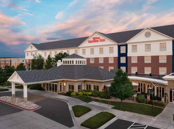 Hilton Garden Inn Fort Collins allows check-in for 18 year-old guests