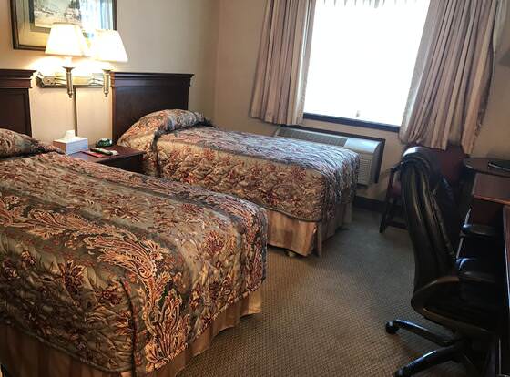 Uptown Motel Kenai allows check-in for 18 year-old guests