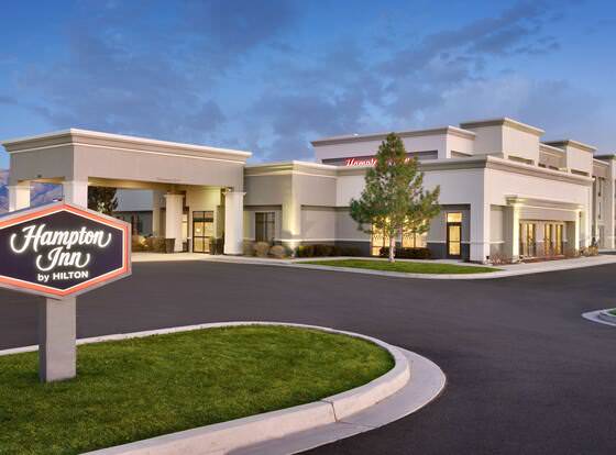 Hampton Inn Tremonton allows check-in for 18 year-old guests