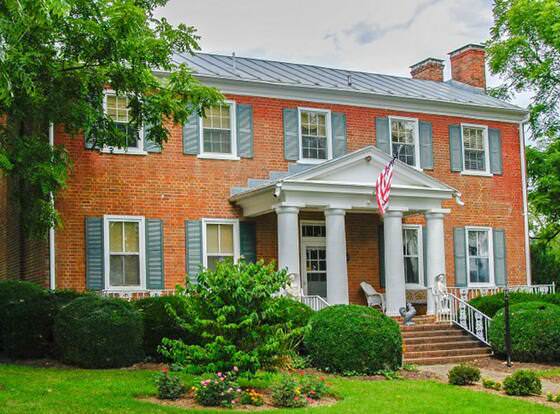 Cave Hill Farm Bed & Breakfast allows check-in for 18 year-old guests