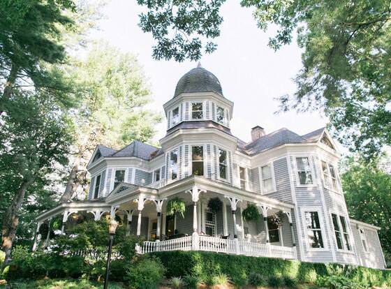 Biltmore Village Inn B&B allows check-in for 18 year-old guests