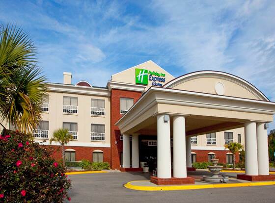 Holiday Inn Express Hotel & Suites Quincy I-10, an IHG Hotel allows check-in for 18 year-old guests