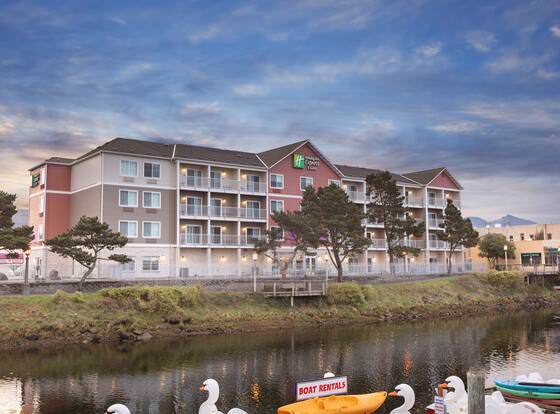 Holiday Inn Express Hotel & Suites Seaside-Convention Center, an IHG Hotel allows check-in for 18 year-old guests