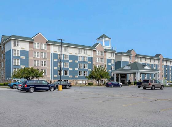 Comfort Inn & Suites Glen Mills - Concordville allows check-in for 18 year-old guests