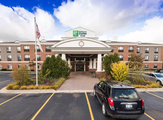 Holiday Inn Express Hotel & Suites Grand Blanc, an IHG Hotel allows check-in for 18 year-old guests