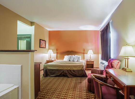 Econo Lodge Inn & Suites allows check-in for 18 year-old guests