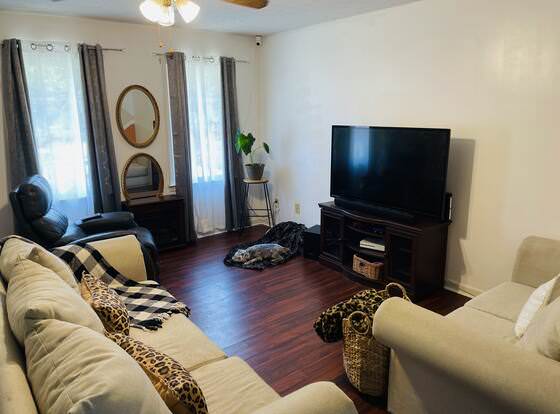 Bed and breakfast allows check-in for 18 year-old guests