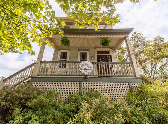 The Bella Victoria allows check-in for 18 year-old guests