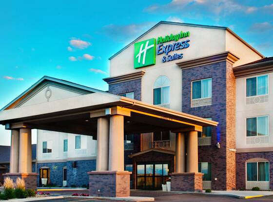 Holiday Inn Express & Suites Sheldon, an IHG Hotel allows check-in for 18 year-old guests