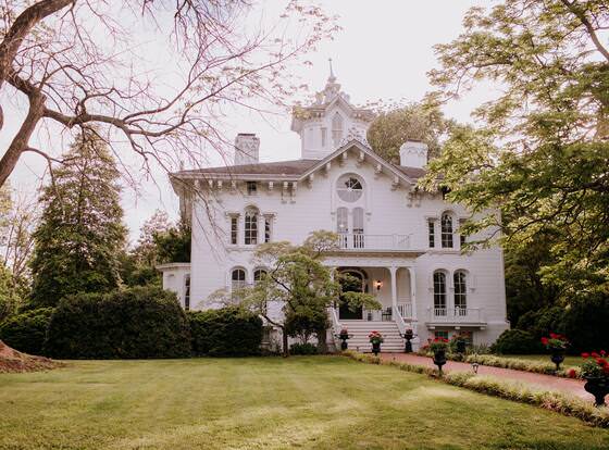 Mayhurst Inn allows check-in for 18 year-old guests