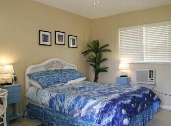 Oasis Palms Resort allows check-in for 18 year-old guests
