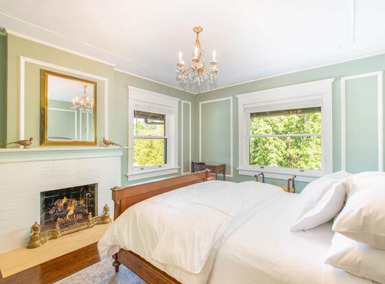 Martha's Bed and Breakfast allows check-in for 18 year-old guests