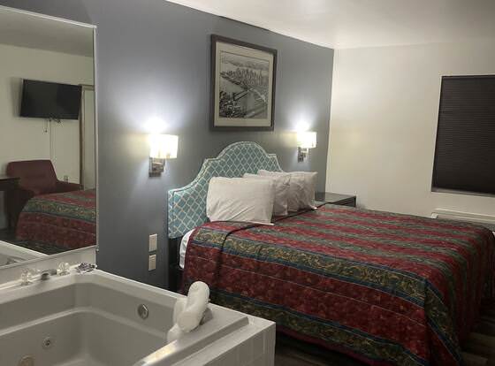 Greenwoods Inn & Suites allows check-in for 18 year-old guests