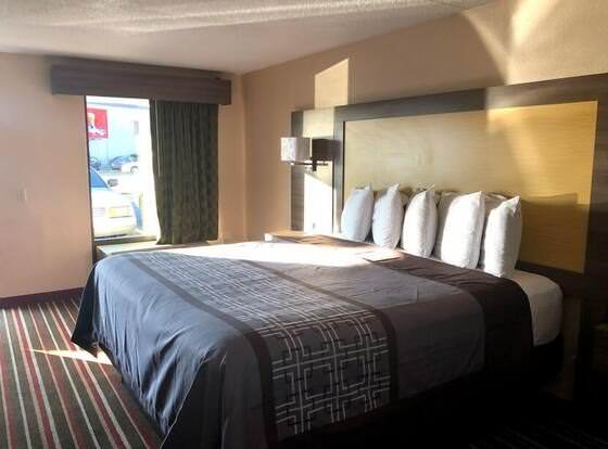 Legacy Inn Sumner allows check-in for 18 year-old guests