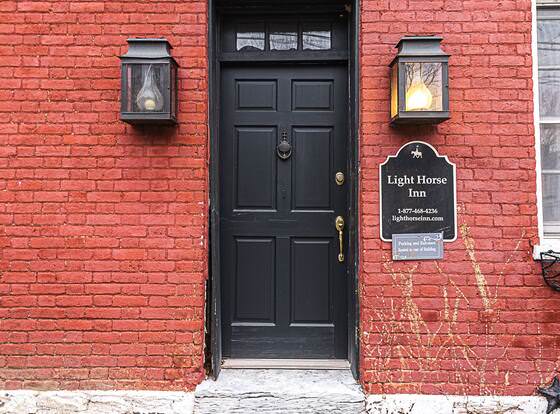 Light Horse Inn allows check-in for 18 year-old guests