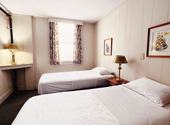 Valley Craft Ales allows check-in for 18 year-old guests