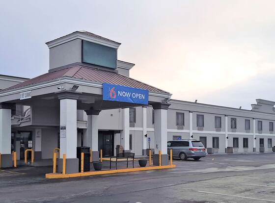 Studio 6 Suites Catonsville, Md – Baltimore West allows check-in for 18 year-old guests