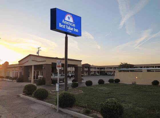 Americas Best Value Inn Hanford allows check-in for 18 year-old guests
