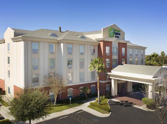 Holiday Inn Express Hotel & Suites Uvalde, an IHG Hotel allows check-in for 18 year-old guests
