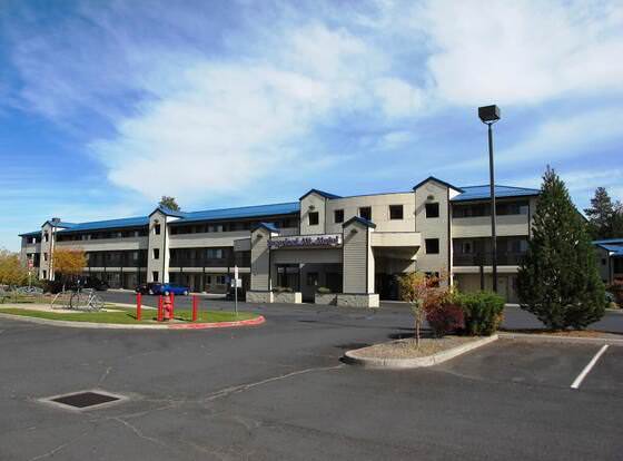Sugarloaf Mt Motel allows check-in for 18 year-old guests