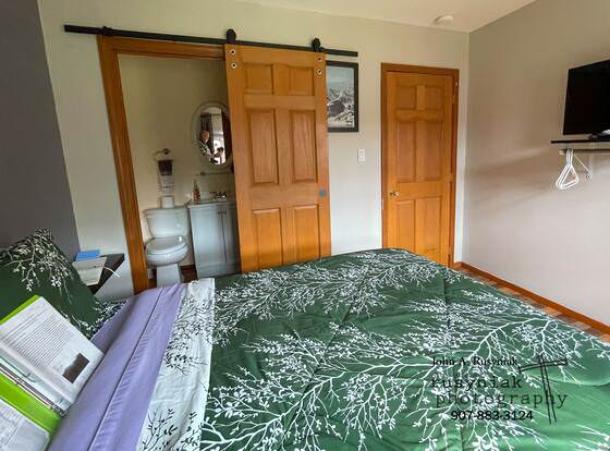 A Hyde Away Inn B&B allows check-in for 18 year-old guests