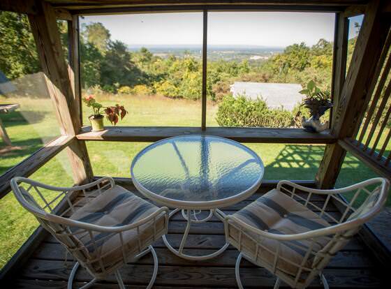 Antietam Overlook Farm allows check-in for 18 year-old guests