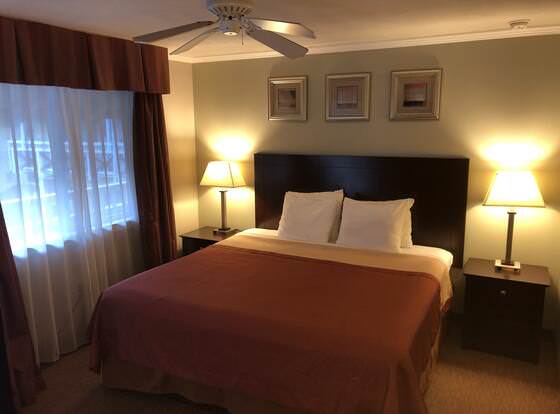 Global INN allows check-in for 18 year-old guests