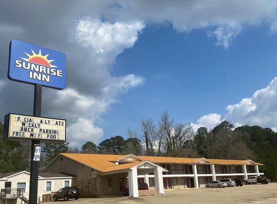 Sunrise Inn allows check-in for 18 year-old guests