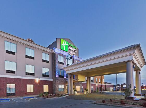 Holiday Inn Express Hotel & Suites Brownfield, an IHG Hotel allows check-in for 18 year-old guests