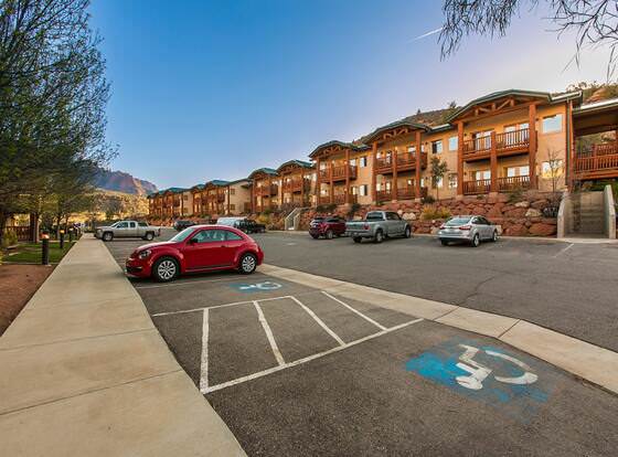 Majestic View Lodge at Zion National Park allows check-in for 18 year-old guests