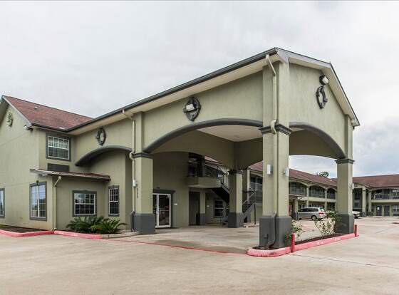 Quality Inn & Suites allows check-in for 18 year-old guests