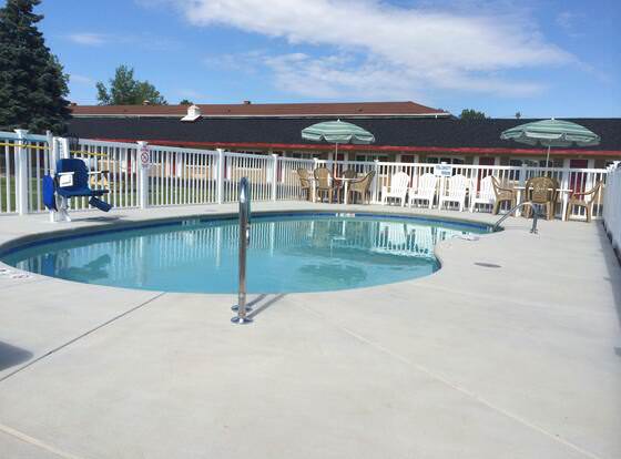 Caravan Motel allows check-in for 18 year-old guests