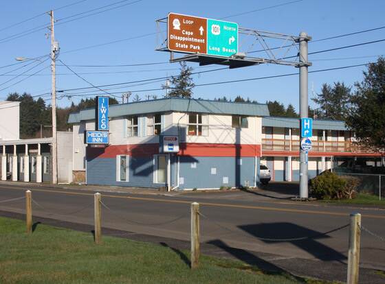 Heidis Inn Ilwaco allows check-in for 18 year-old guests