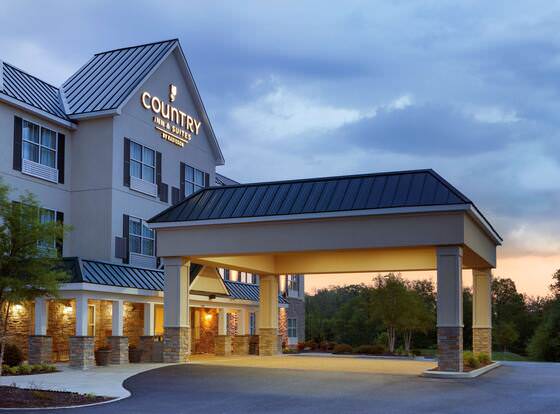 Country Inn & Suites by Radisson, Ashland - Hanover, VA allows check-in for 18 year-old guests