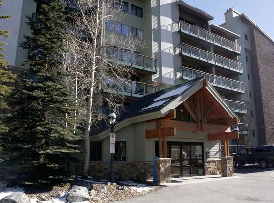 Trails End 207 By Peak Property Management allows check-in for 18 year-old guests