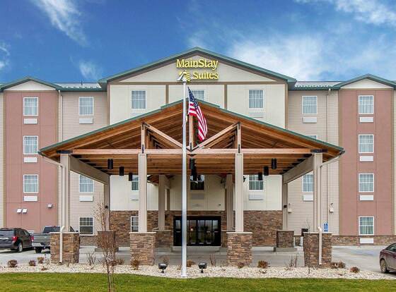 MainStay Suites Stanley allows check-in for 18 year-old guests