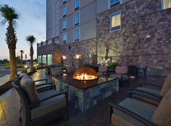 Hampton Inn & Suites Columbia/Southeast-Ft. Jackson allows check-in for 18 year-old guests